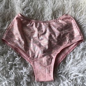 Pink mermaid rave booty shorts 🦄✨